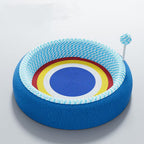Round sisal scratching pad for cats to maintain healthy claws